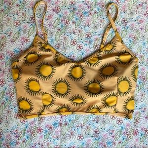 NWOT KJ V’ed Crop in Sunshine Print